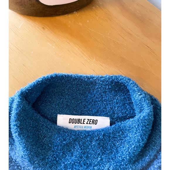 Double Zero soft turtleneck cropped sweater SMALL - Picture 5 of 5